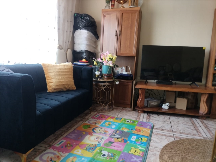 4 Bedroom Property for Sale in Geelhoutpark North West